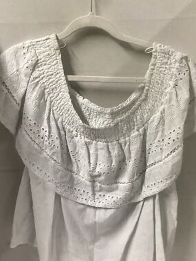 sofia by sofia vergara White Eyelet Peasant Top off the shoulder